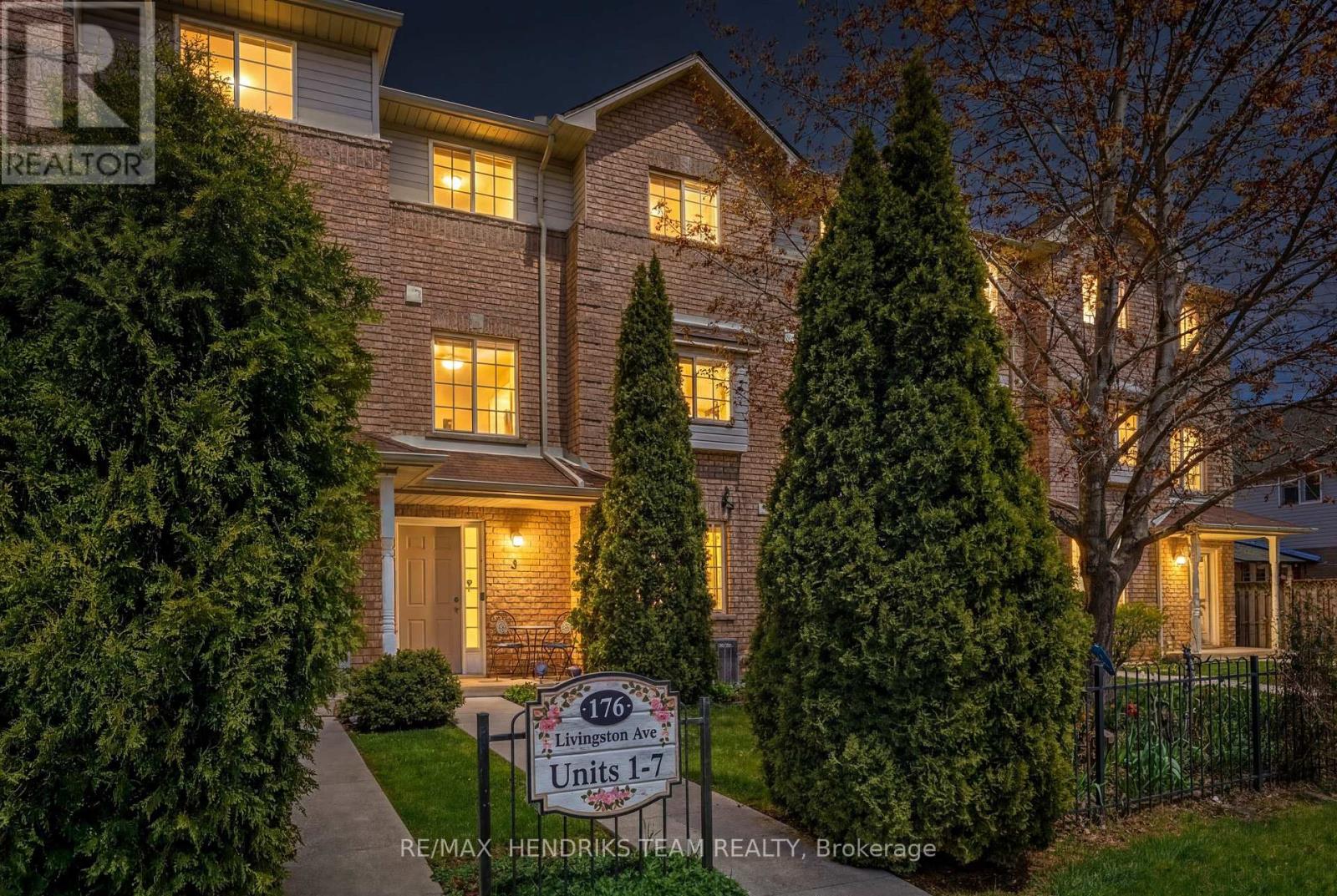 #3 176 LIVINGSTON AVENUE - 34