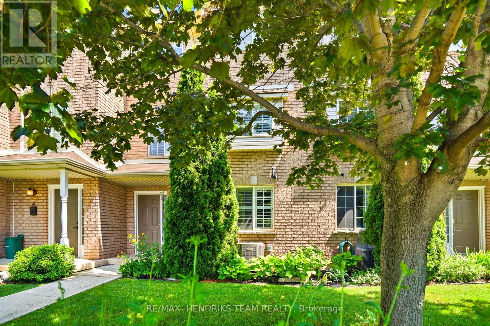 #3 176 LIVINGSTON AVENUE - 31
