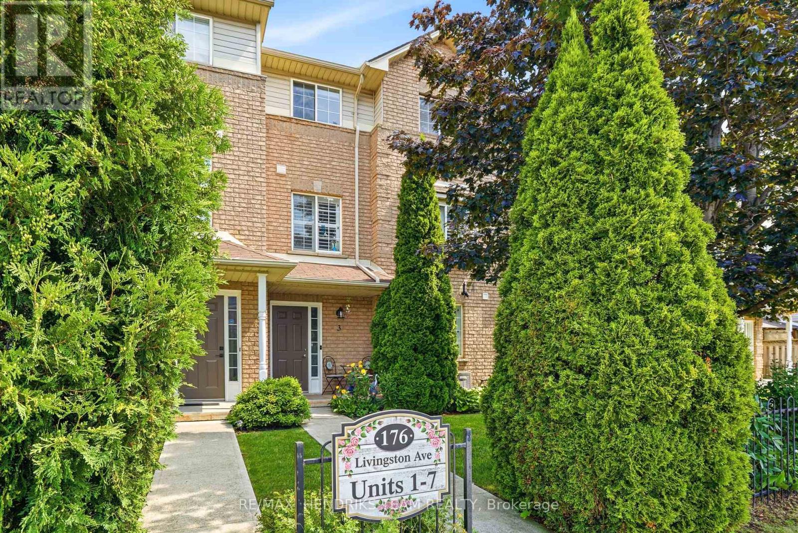 #3 176 LIVINGSTON AVENUE - 33