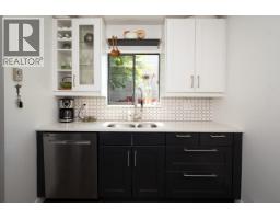 10 230 W 14th Street, North Vancouver, BC V7M1P3 Photo 10