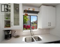 10 230 W 14th Street, North Vancouver, BC V7M1P3 Photo 11