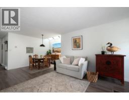 10 230 W 14th Street, North Vancouver, BC V7M1P3 Photo 7