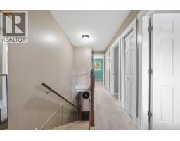 21532 Mayo Place, Maple Ridge, BC V2X2K9 Photo 14