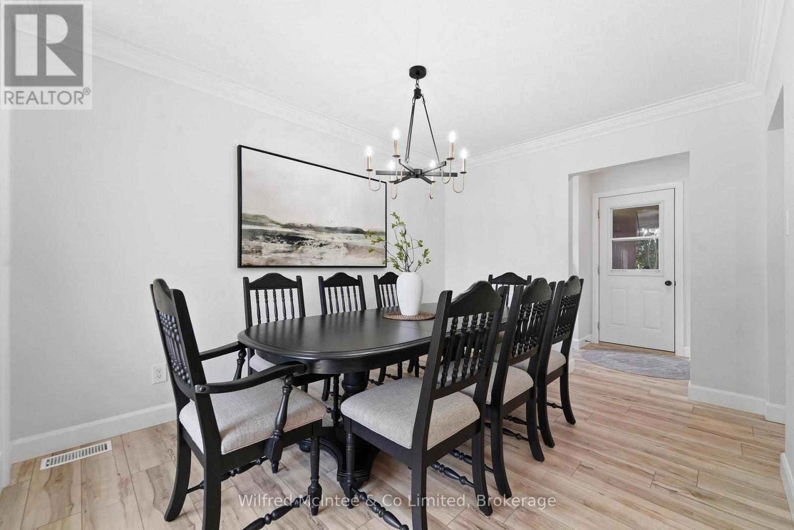 206 THOMAS STREET - 12