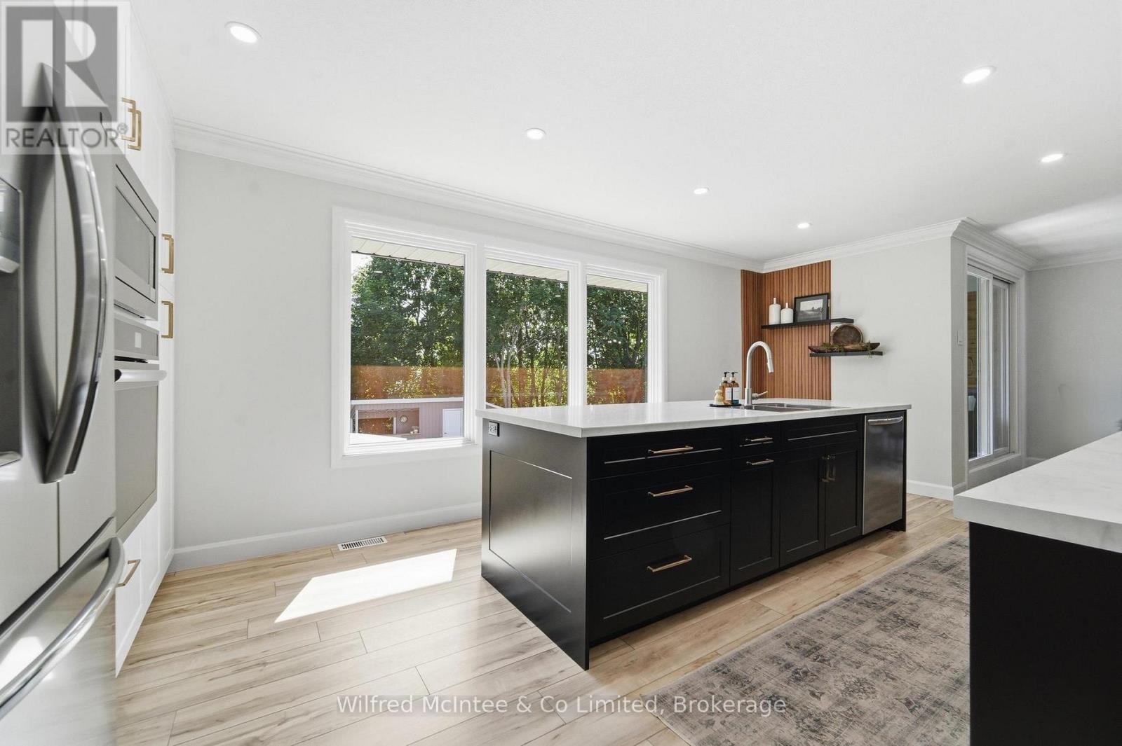 206 THOMAS STREET - 15