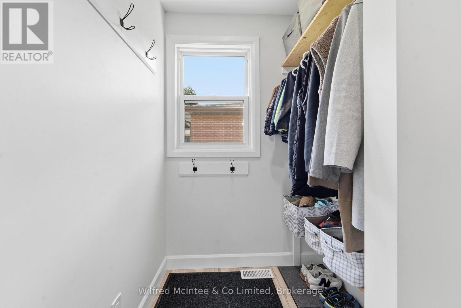 206 THOMAS STREET - 26