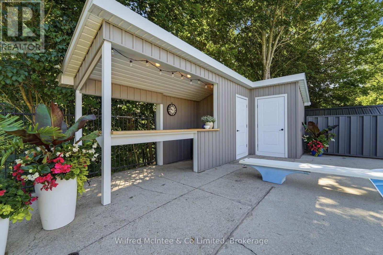 206 THOMAS STREET - 46