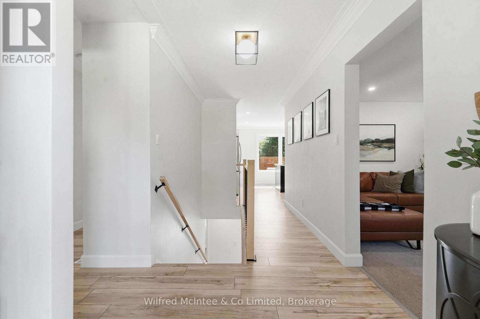 206 THOMAS STREET - 7