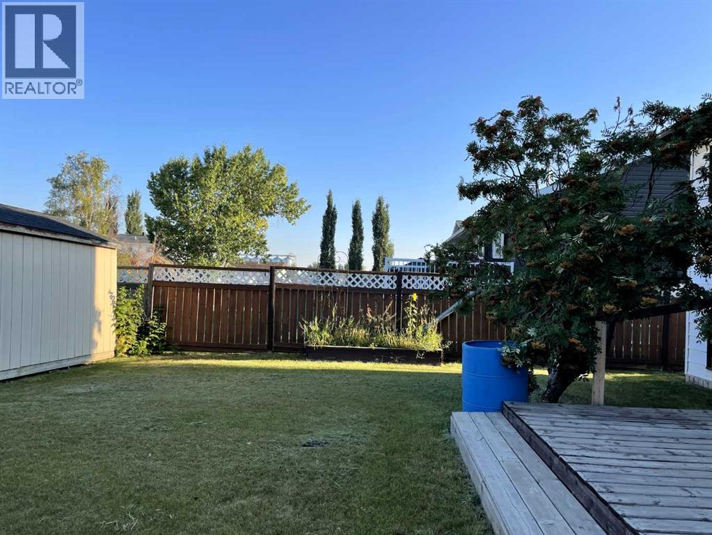4516 45 Street - 36