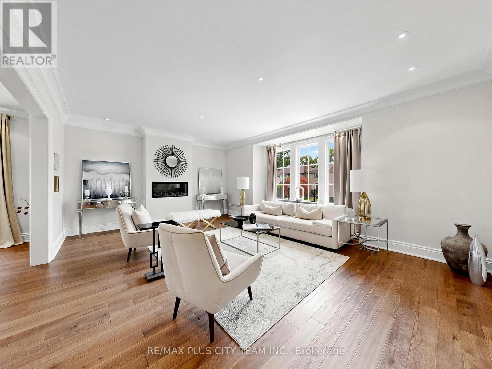 208 CARMICHAEL AVENUE - Image 15