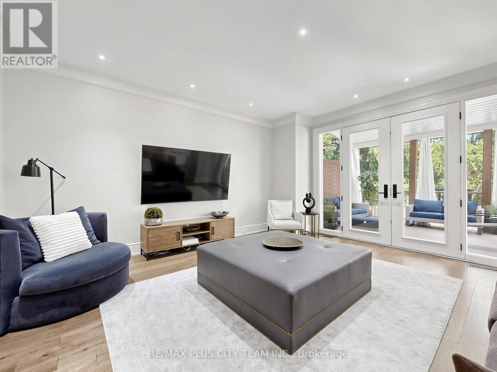 208 CARMICHAEL AVENUE - Image 19