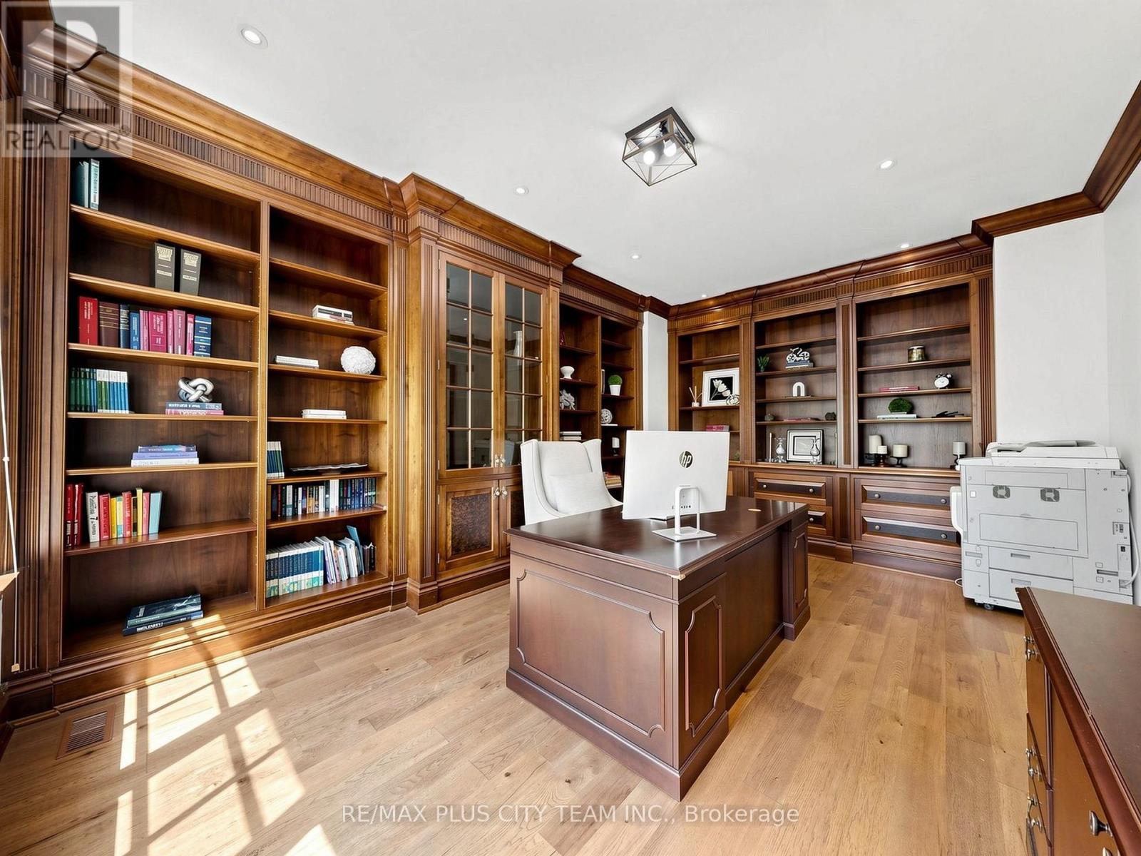 208 CARMICHAEL AVENUE - Image 21