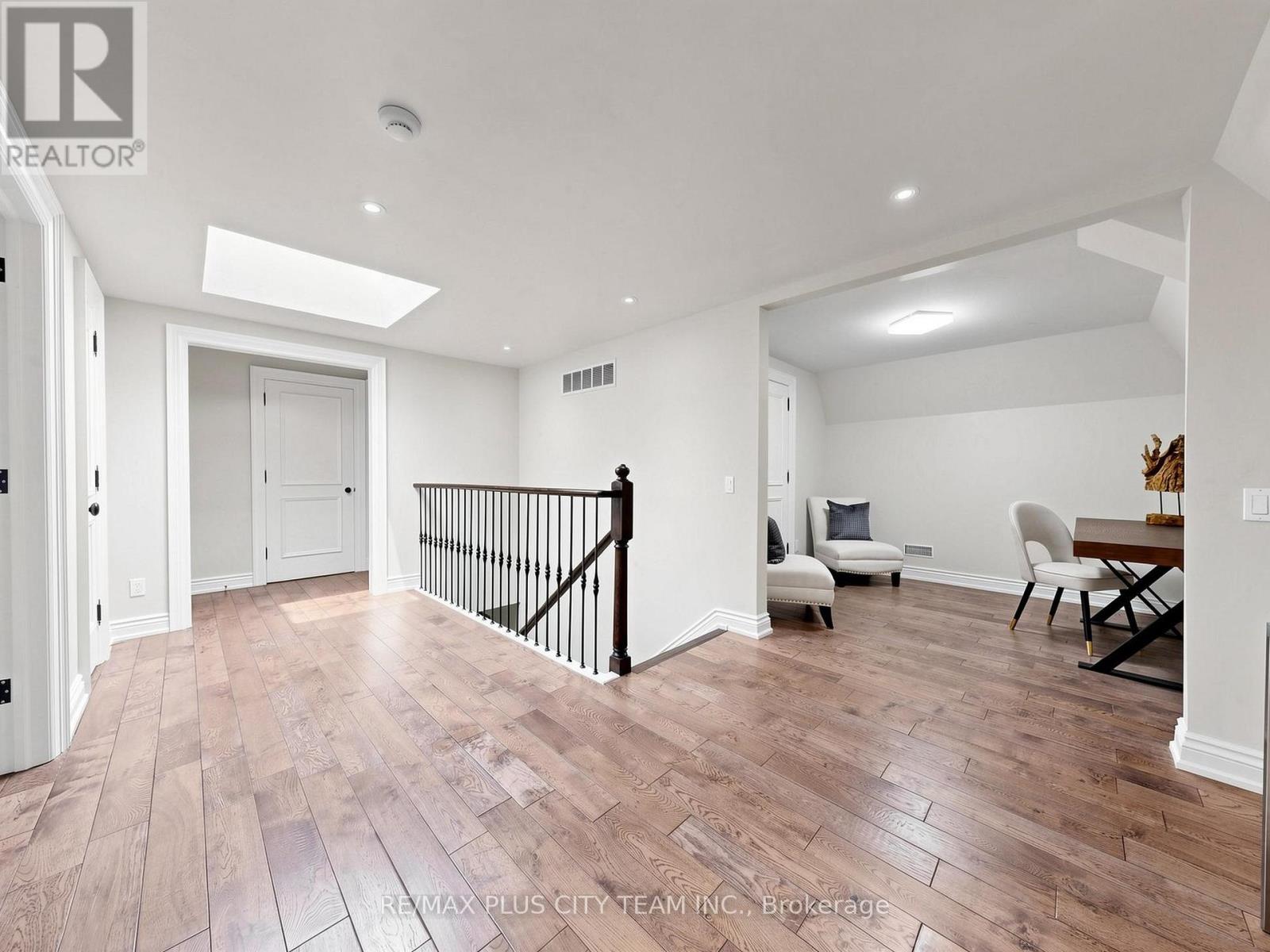 208 CARMICHAEL AVENUE - Image 32