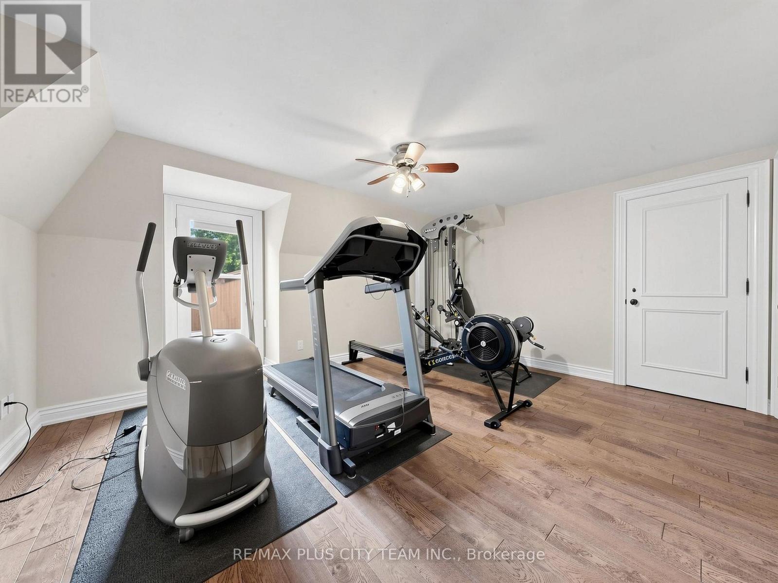 208 CARMICHAEL AVENUE - Image 35