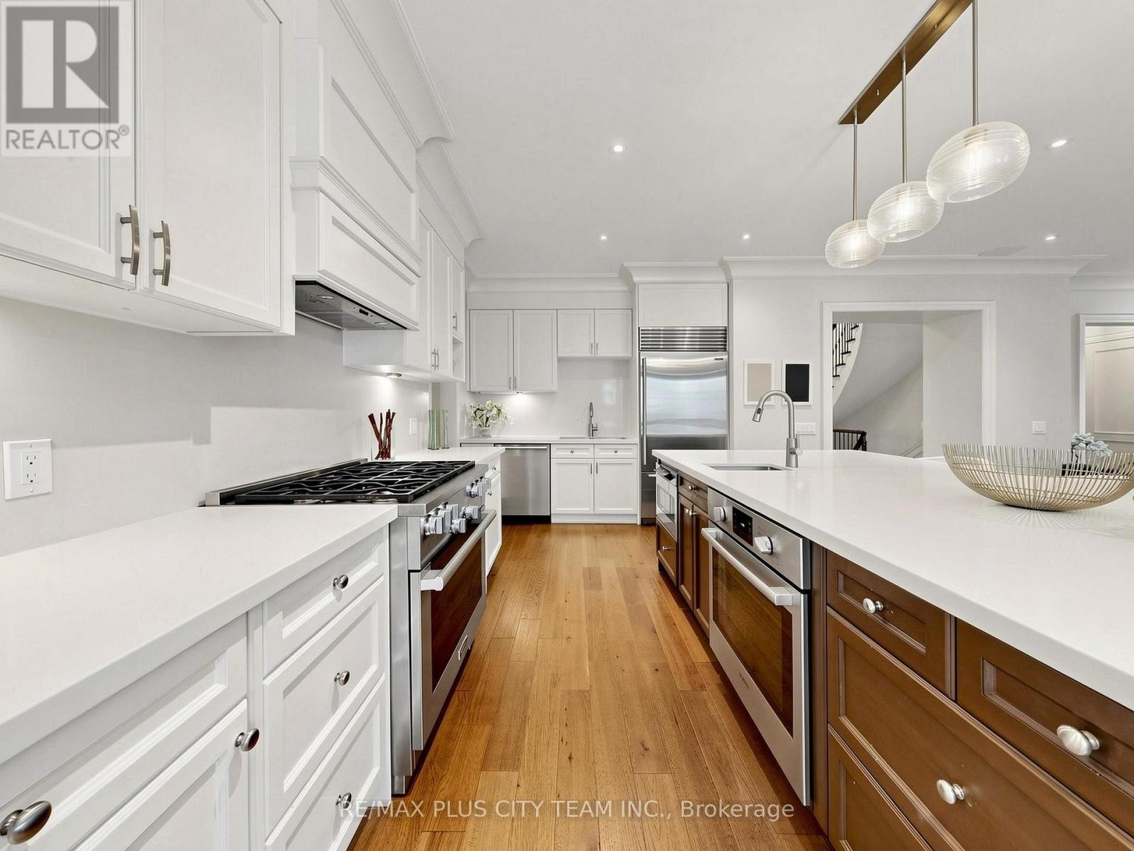 208 CARMICHAEL AVENUE - Image 7