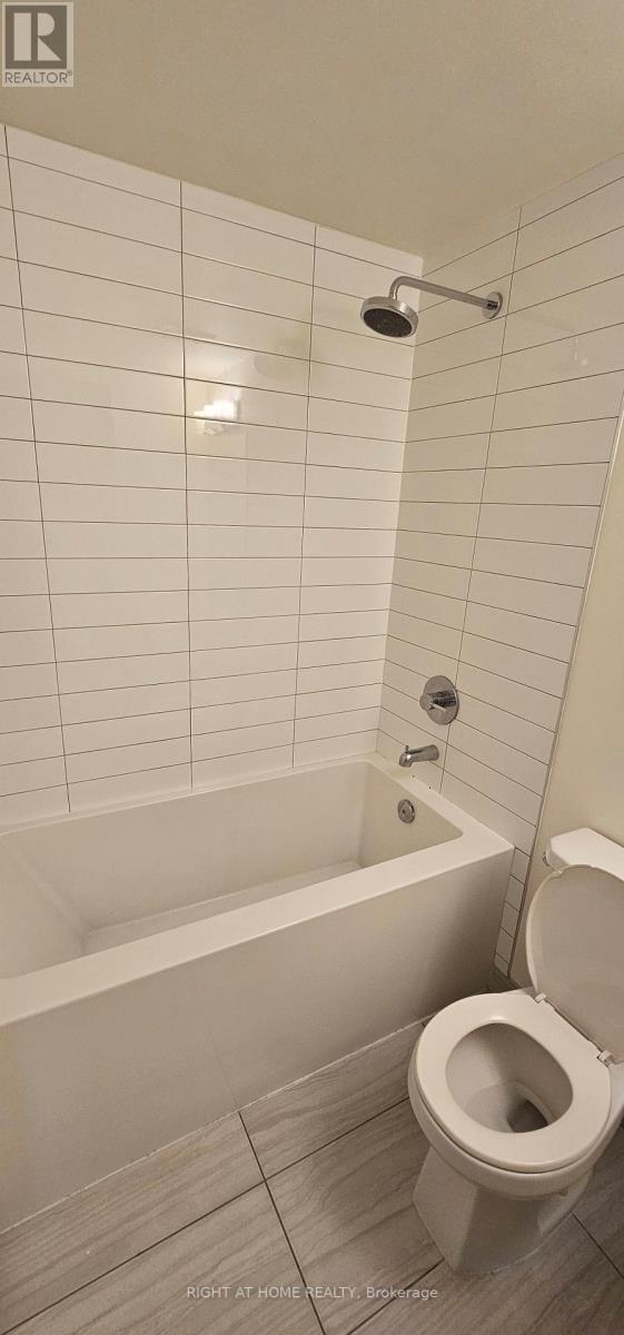 #632 460 ADELAIDE STREET - 16