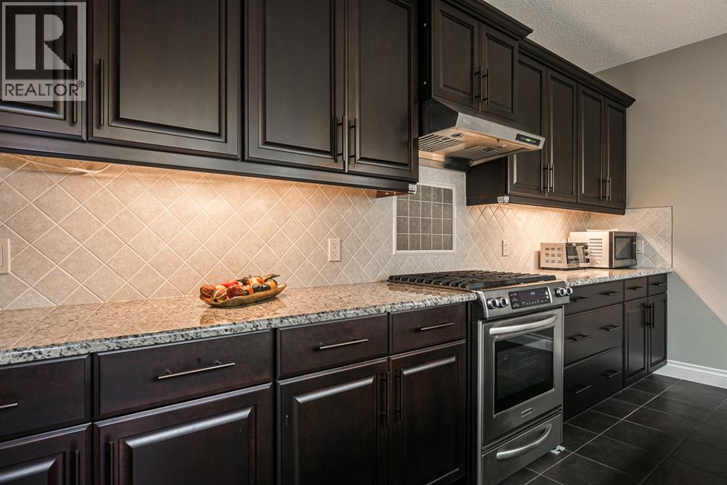 180 ASCOT Drive SW - 19