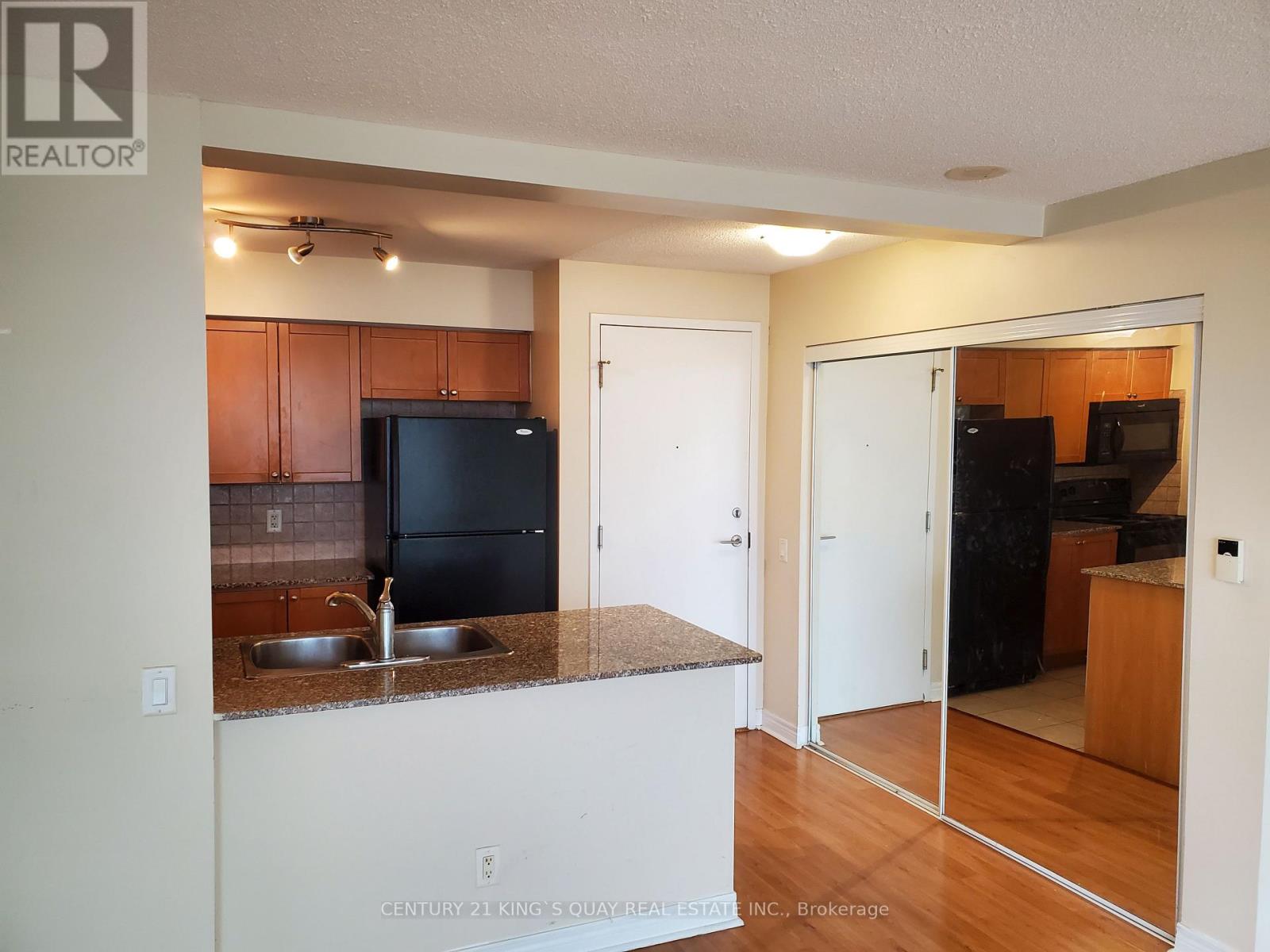 #1405 83 BOROUGH DRIVE - 6