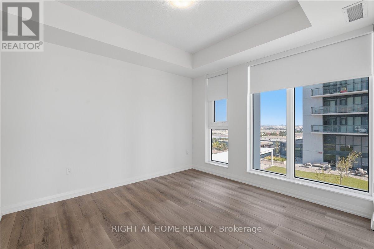 #910 8960 JANE STREET - Image 22