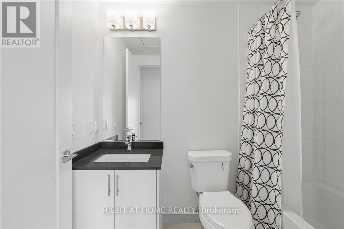 #910 8960 JANE STREET - Image 25