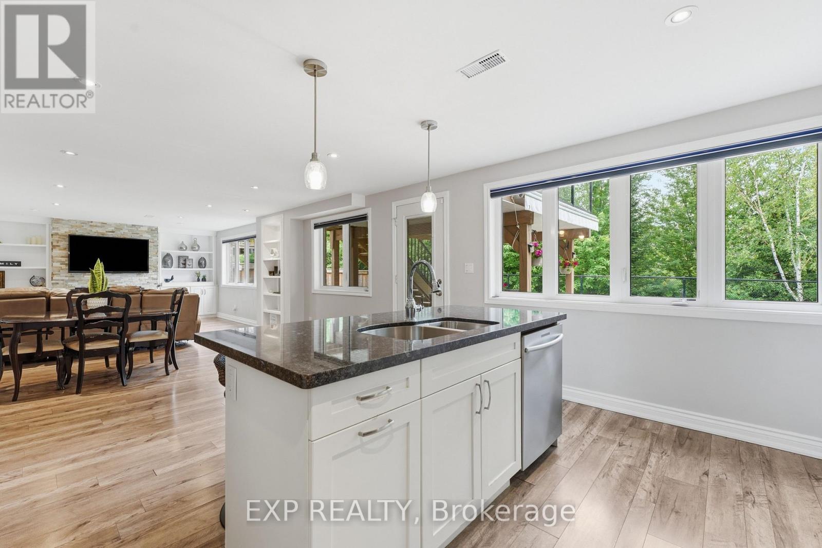 25 MANOR FOREST ROAD - Image 30