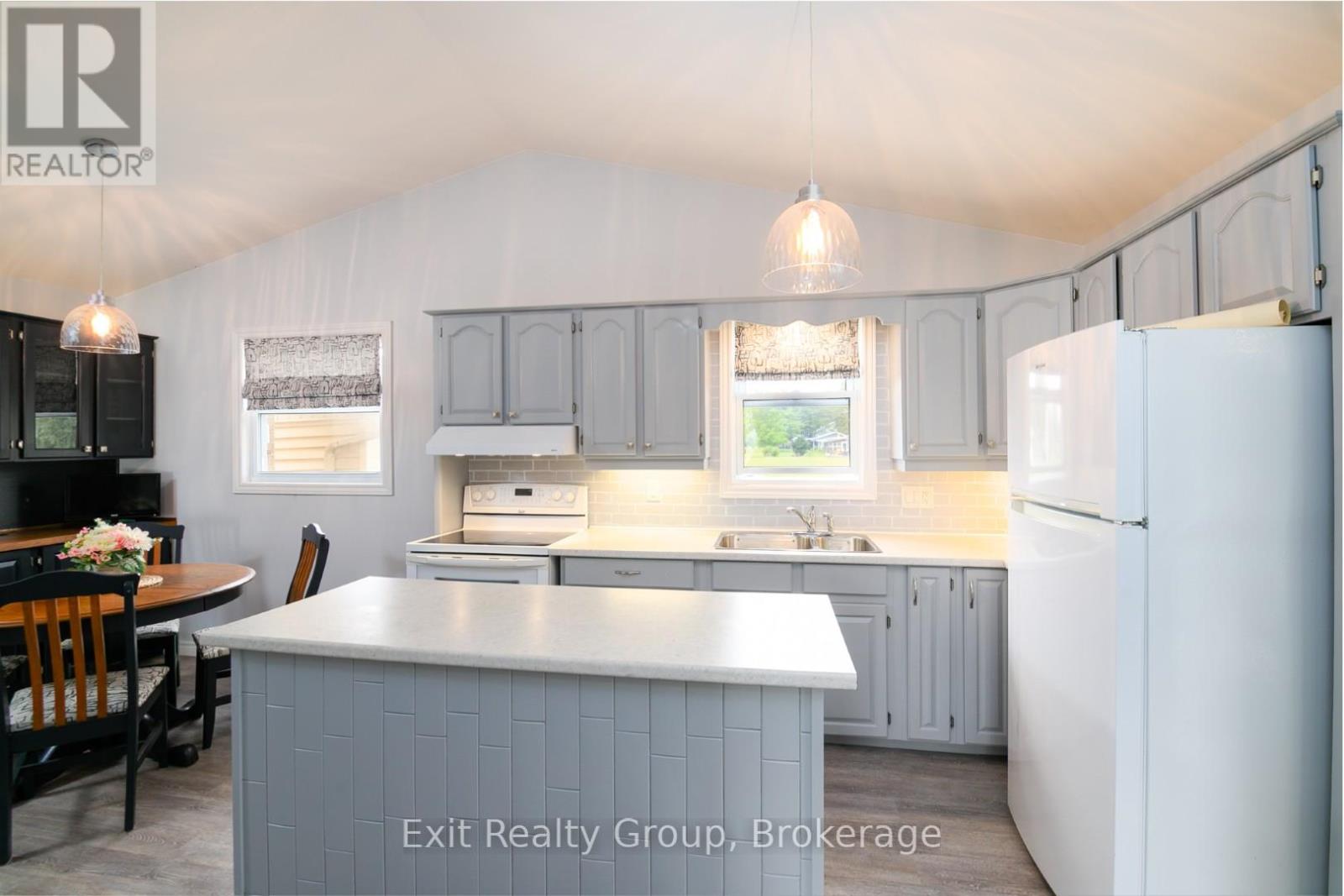 87 EVERGREEN LANE - 15