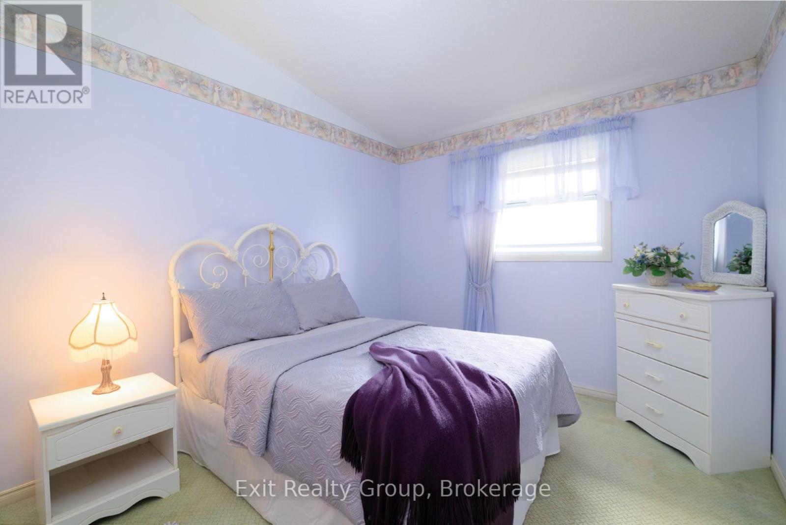 87 EVERGREEN LANE - 21