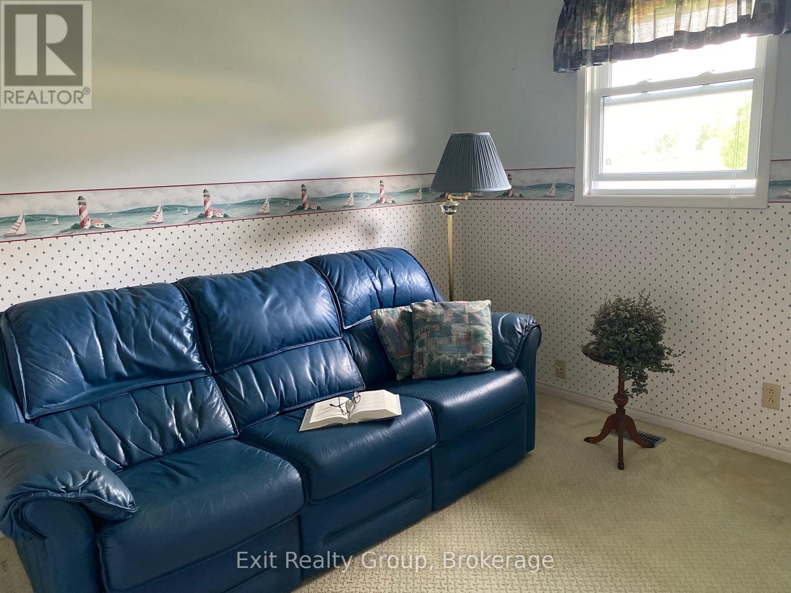 87 EVERGREEN LANE - 24