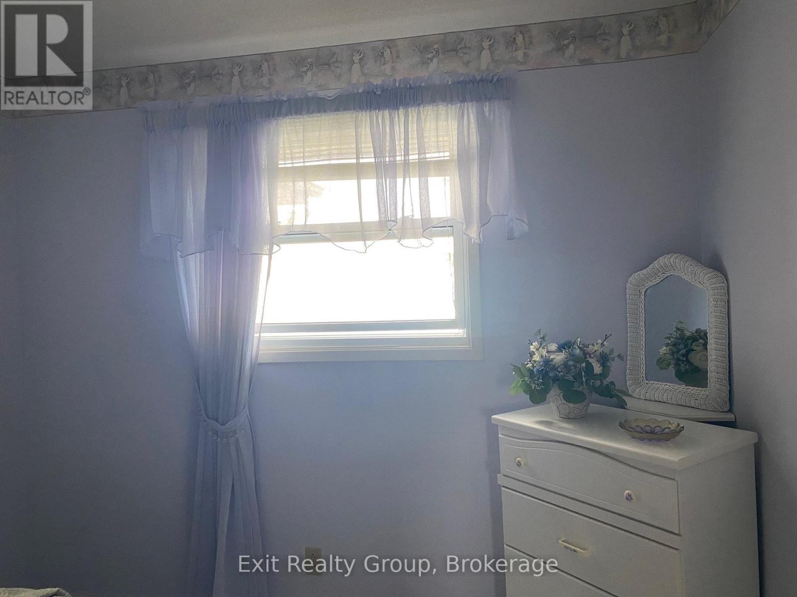 87 EVERGREEN LANE - 23