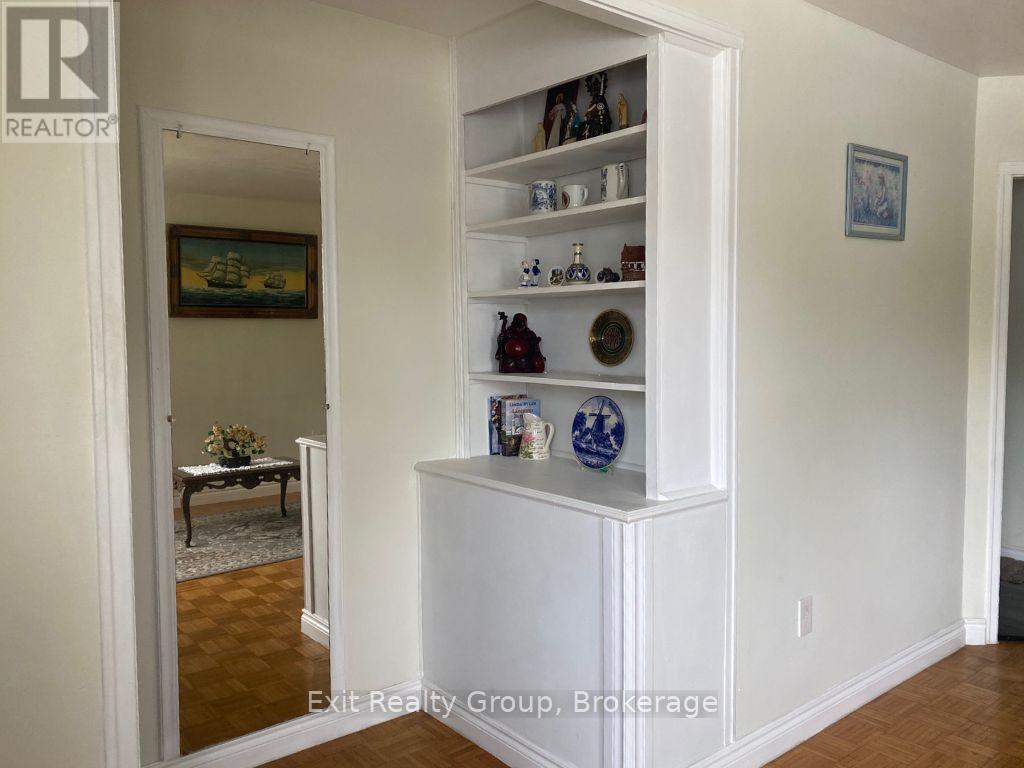 404 BLEECKER AVENUE - 27