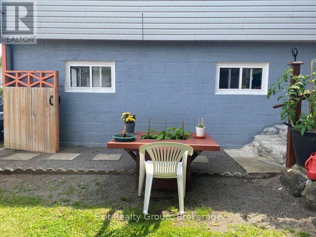 404 BLEECKER AVENUE - 15