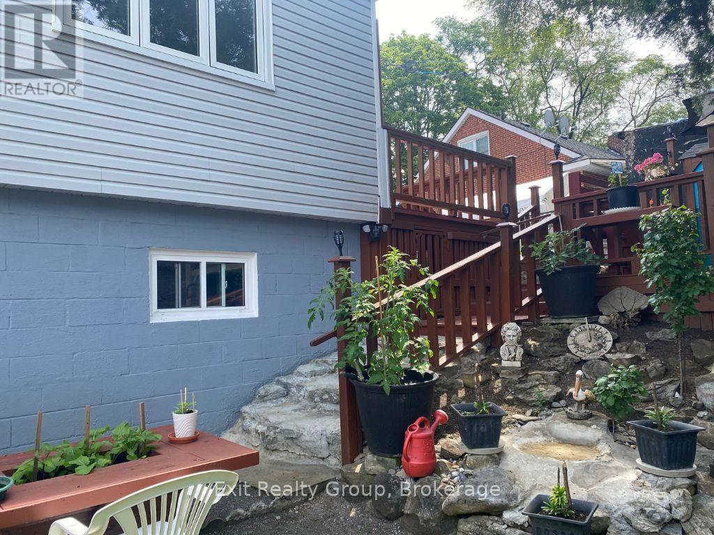 404 BLEECKER AVENUE - 11