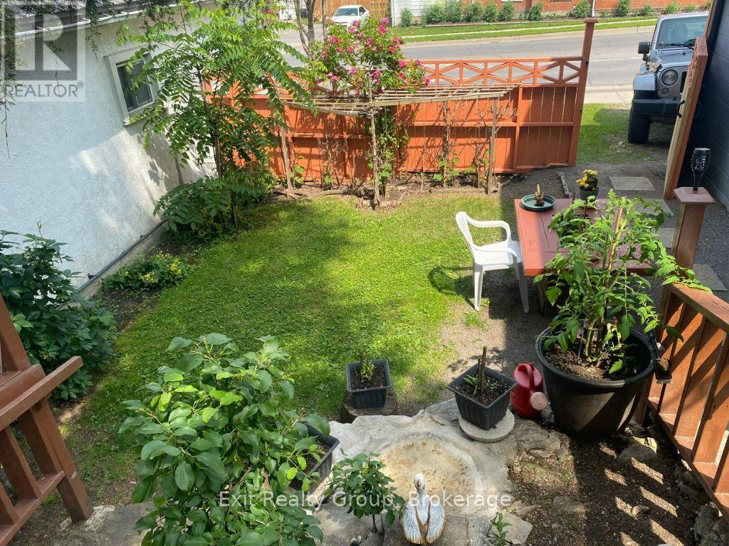 404 BLEECKER AVENUE - 13