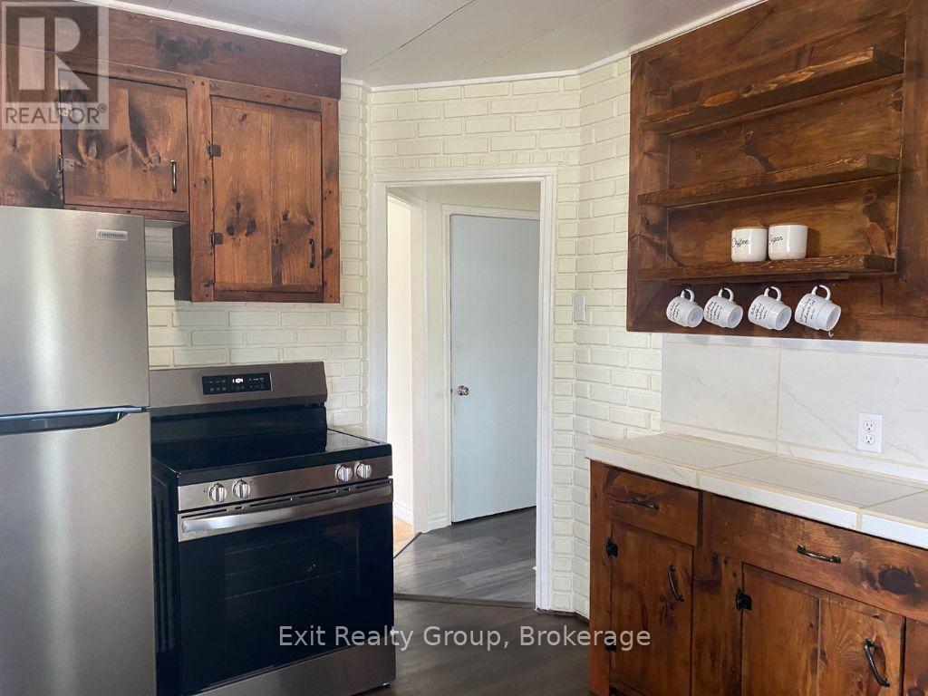 404 BLEECKER AVENUE - 24