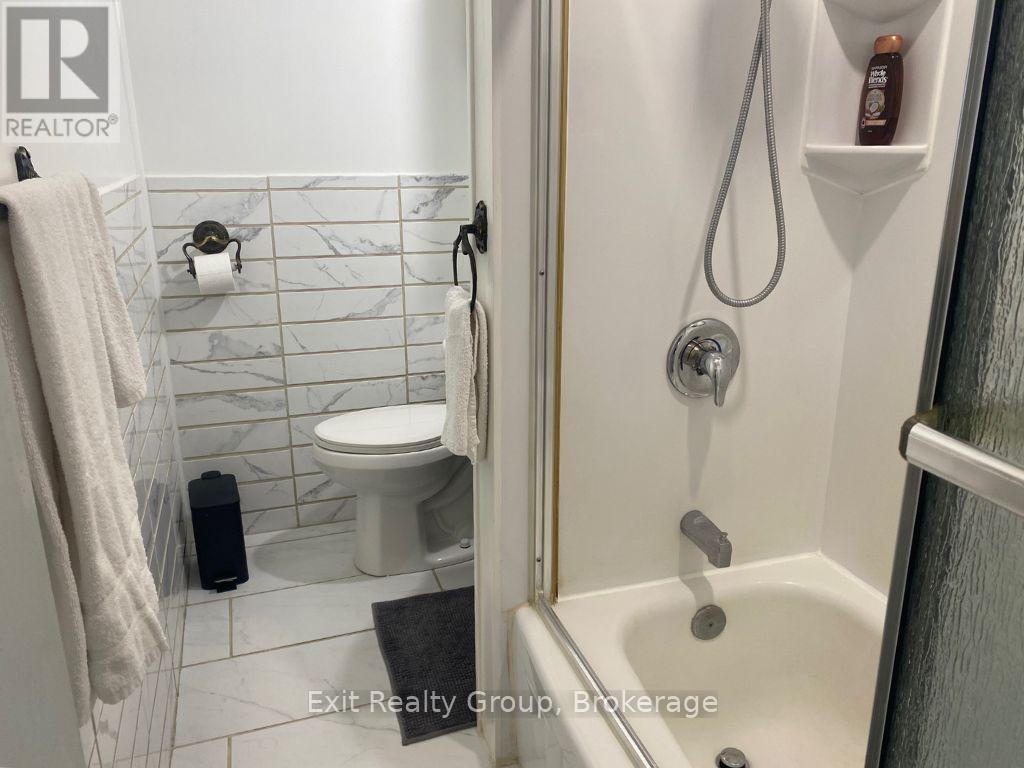 404 BLEECKER AVENUE - 30