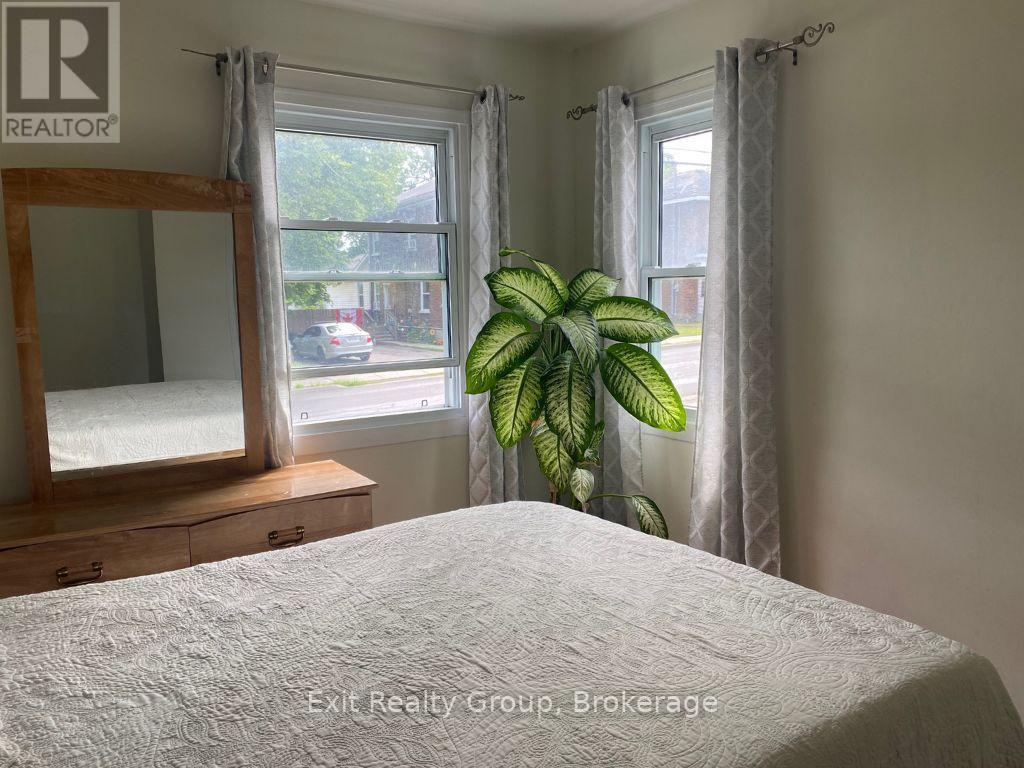 404 BLEECKER AVENUE - 36