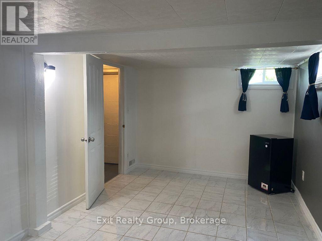 404 BLEECKER AVENUE - 43