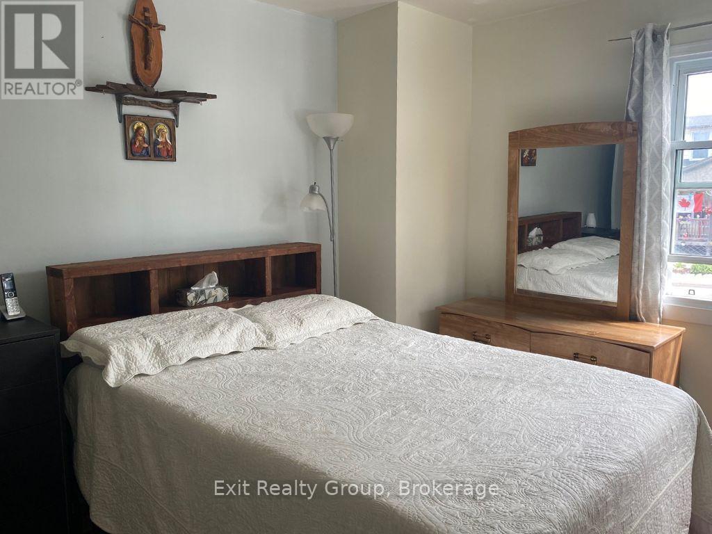 404 BLEECKER AVENUE - 33