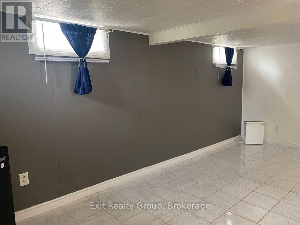 404 BLEECKER AVENUE - 42