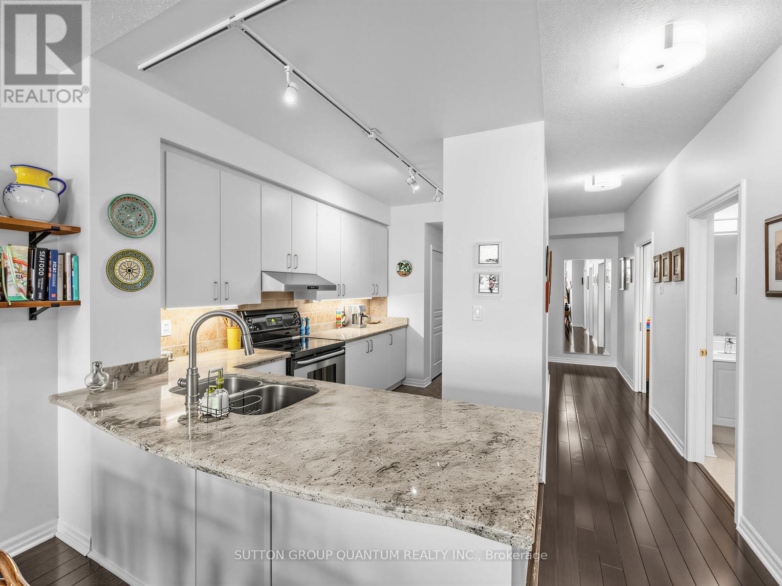 #304 80 PORT STREET E - 11