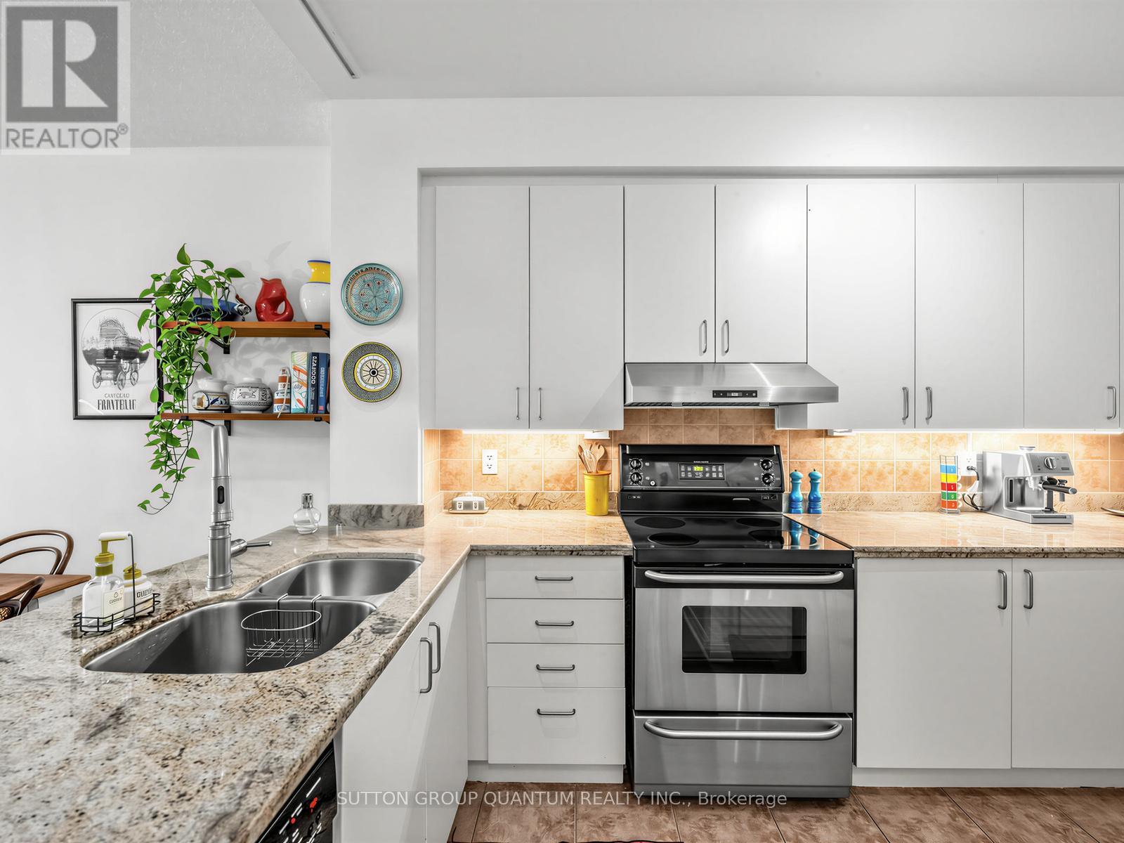 #304 80 PORT STREET E - 14