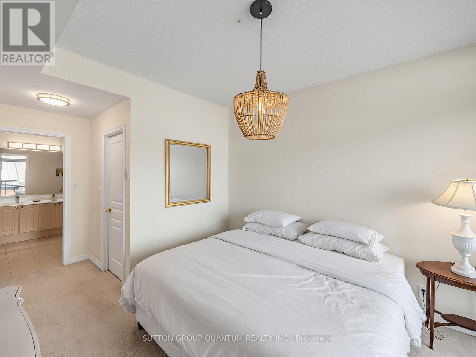 #304 80 PORT STREET E - 17