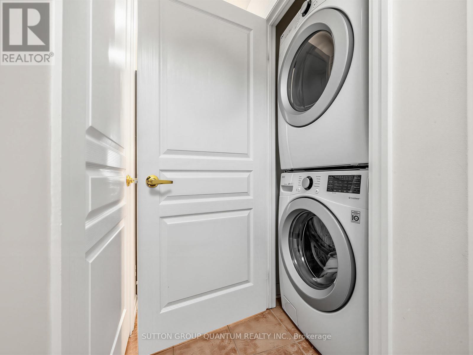#304 80 PORT STREET E - 20