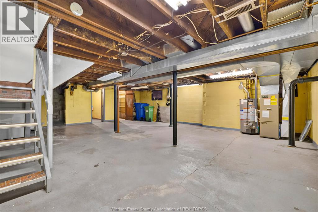 947 BRUCE AVENUE - 27