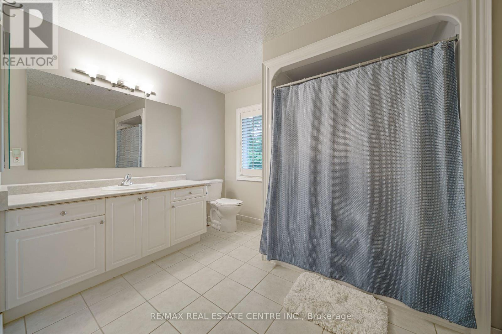 112 DIRKSEN COURT - 32