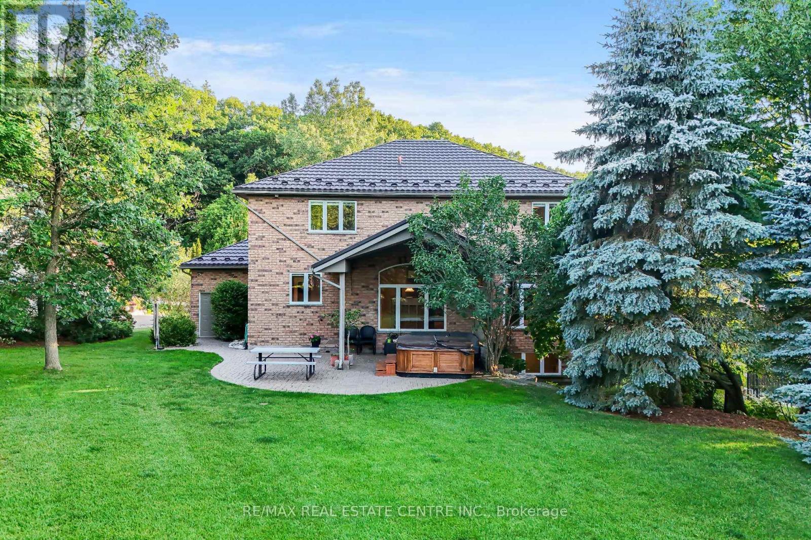 112 DIRKSEN COURT - 39