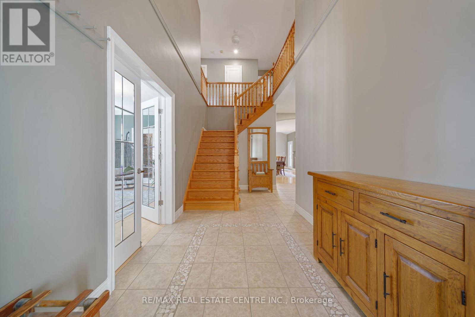 112 DIRKSEN COURT - 5