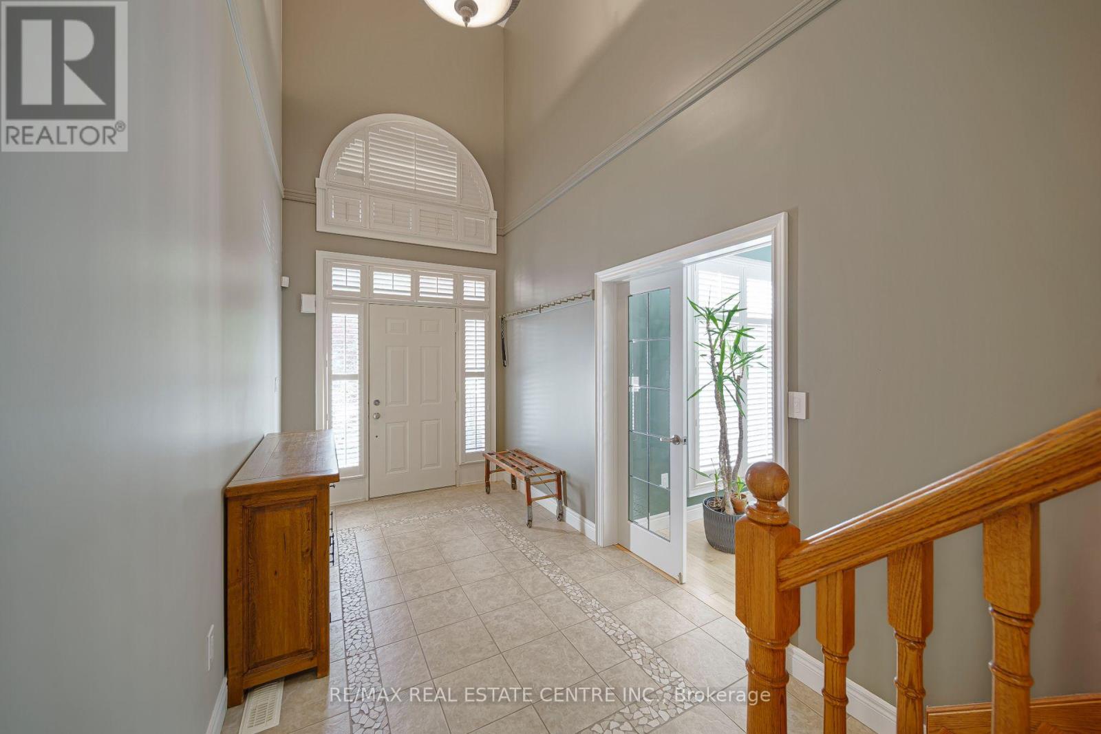 112 DIRKSEN COURT - 6