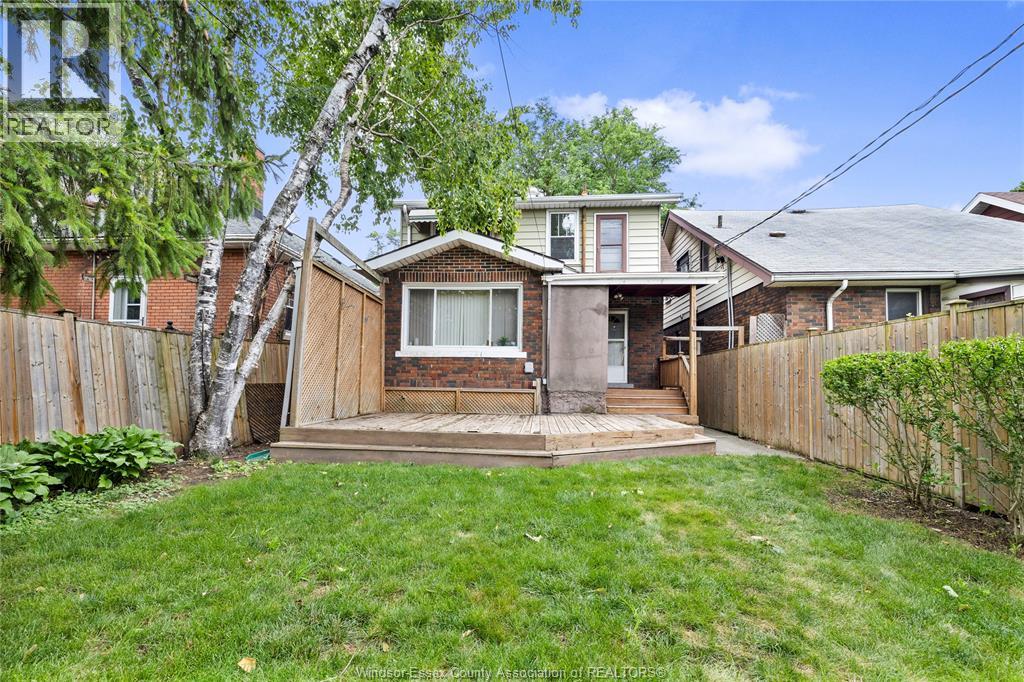 947 BRUCE AVENUE - 33