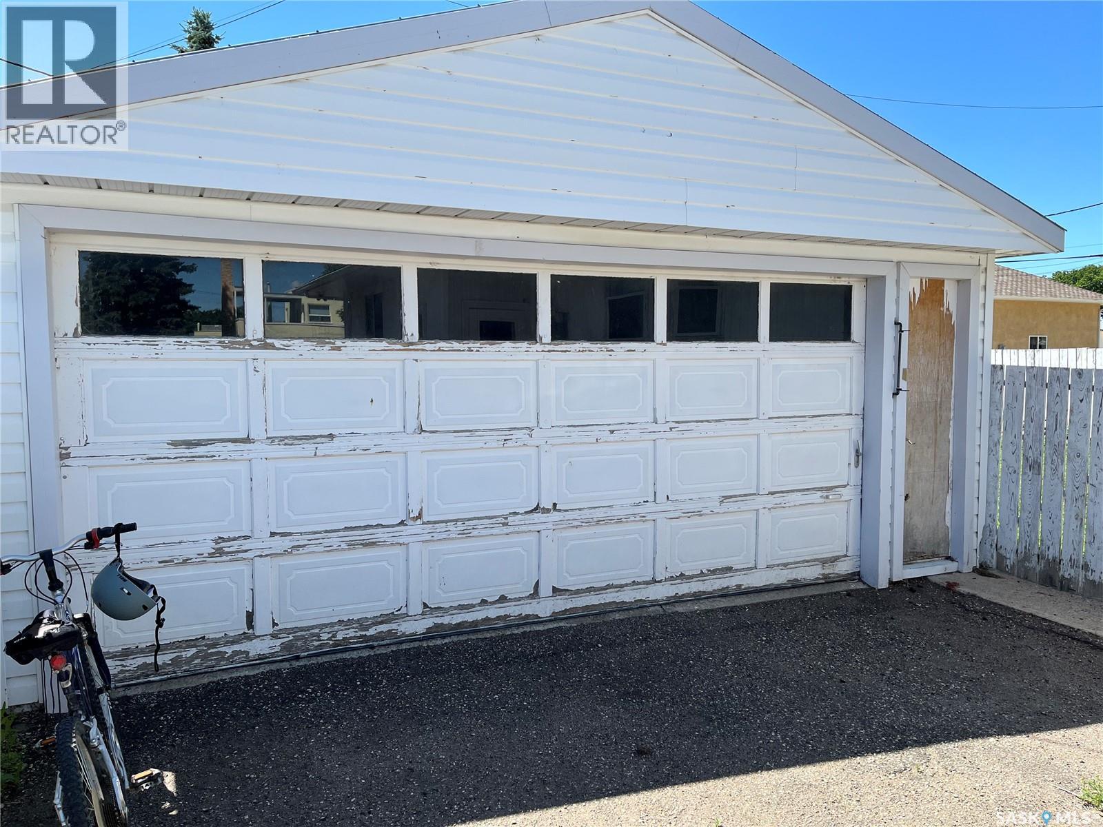 112 2nd AVENUE W - 20